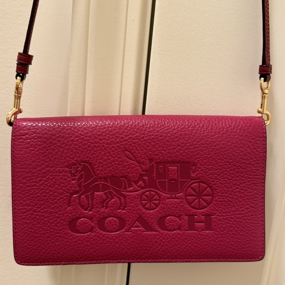 Coach Handbags - Coach Carriage Crossbody Bag